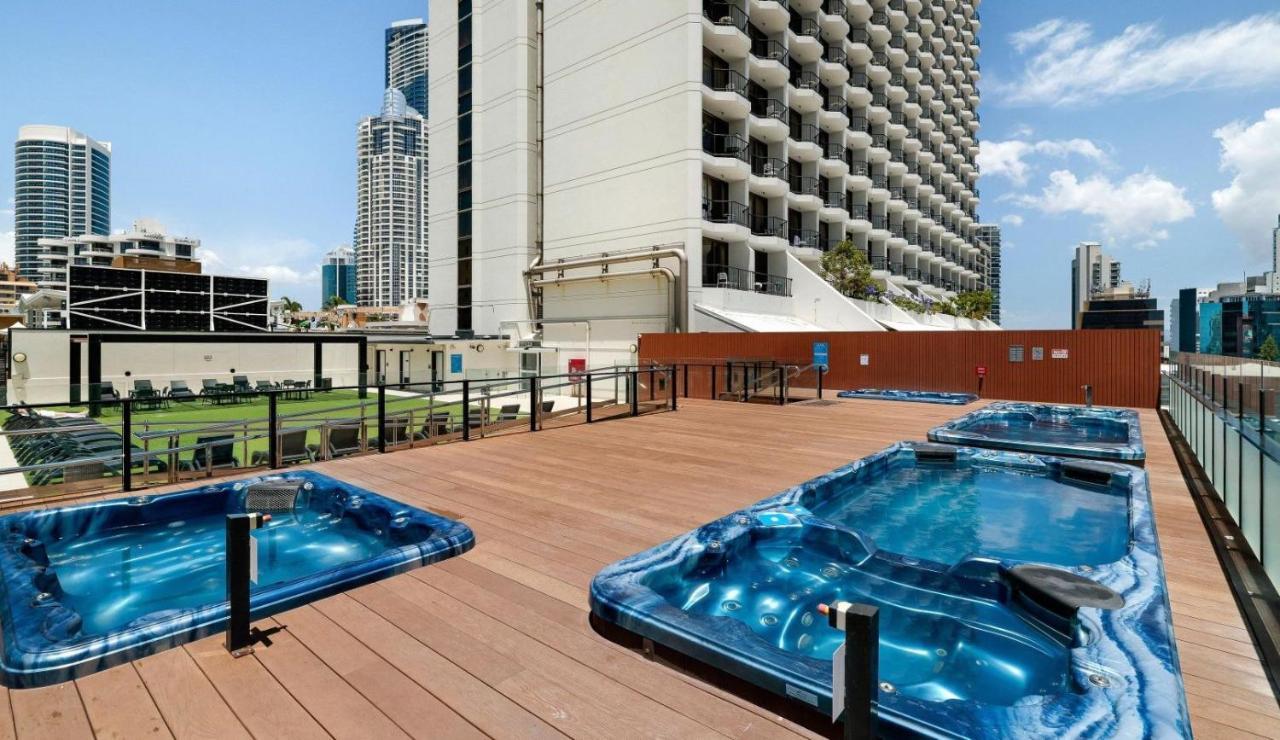 Hotel Apartments On 22 View Avenue, Surfers Paradise ゴールドコースト エクステリア 写真