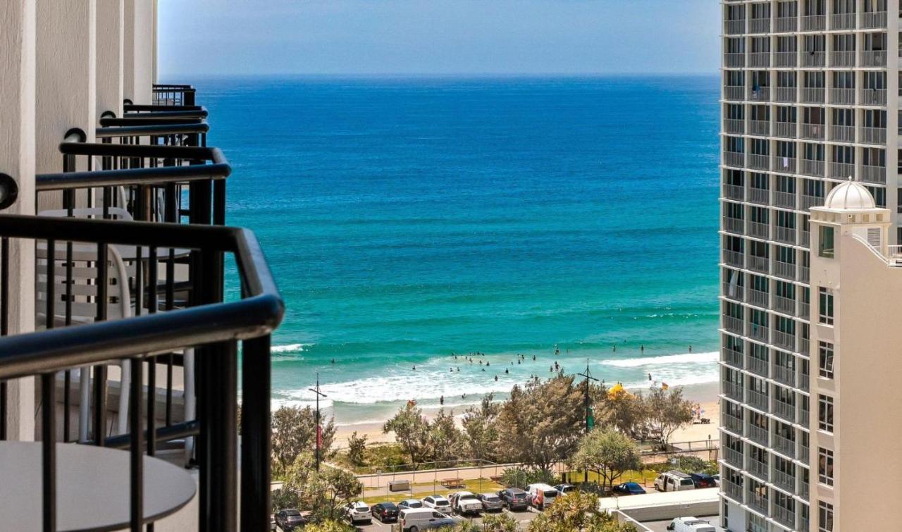 Hotel Apartments On 22 View Avenue, Surfers Paradise ゴールドコースト エクステリア 写真