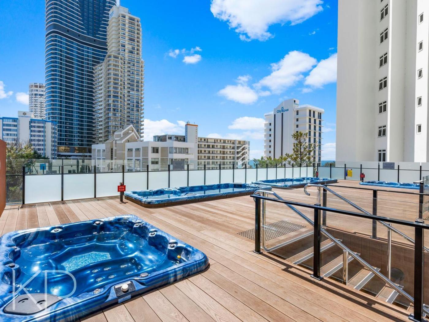 Hotel Apartments On 22 View Avenue, Surfers Paradise ゴールドコースト エクステリア 写真