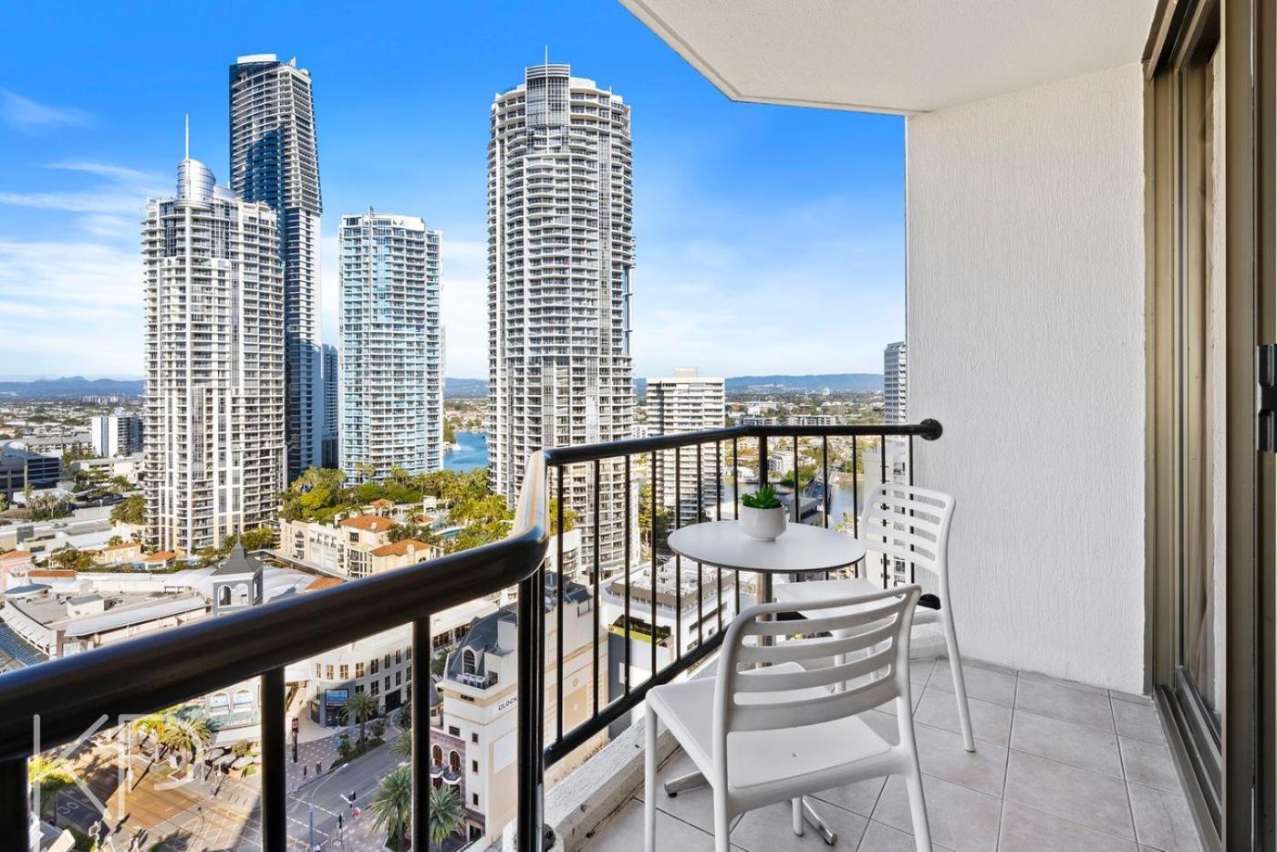 Hotel Apartments On 22 View Avenue, Surfers Paradise ゴールドコースト エクステリア 写真